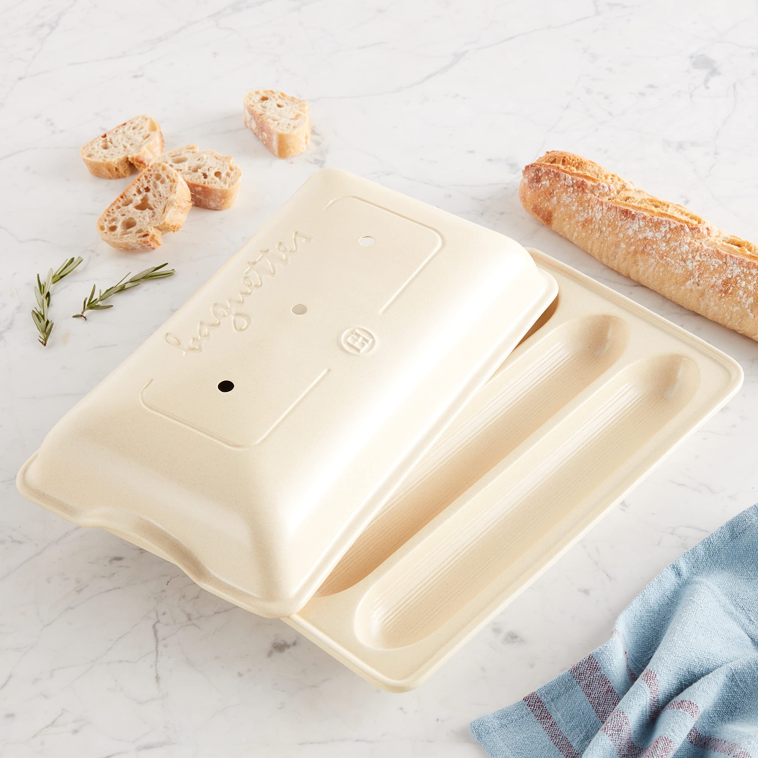 Amazon.com: Emile Henry Baguette Baker, 15.4